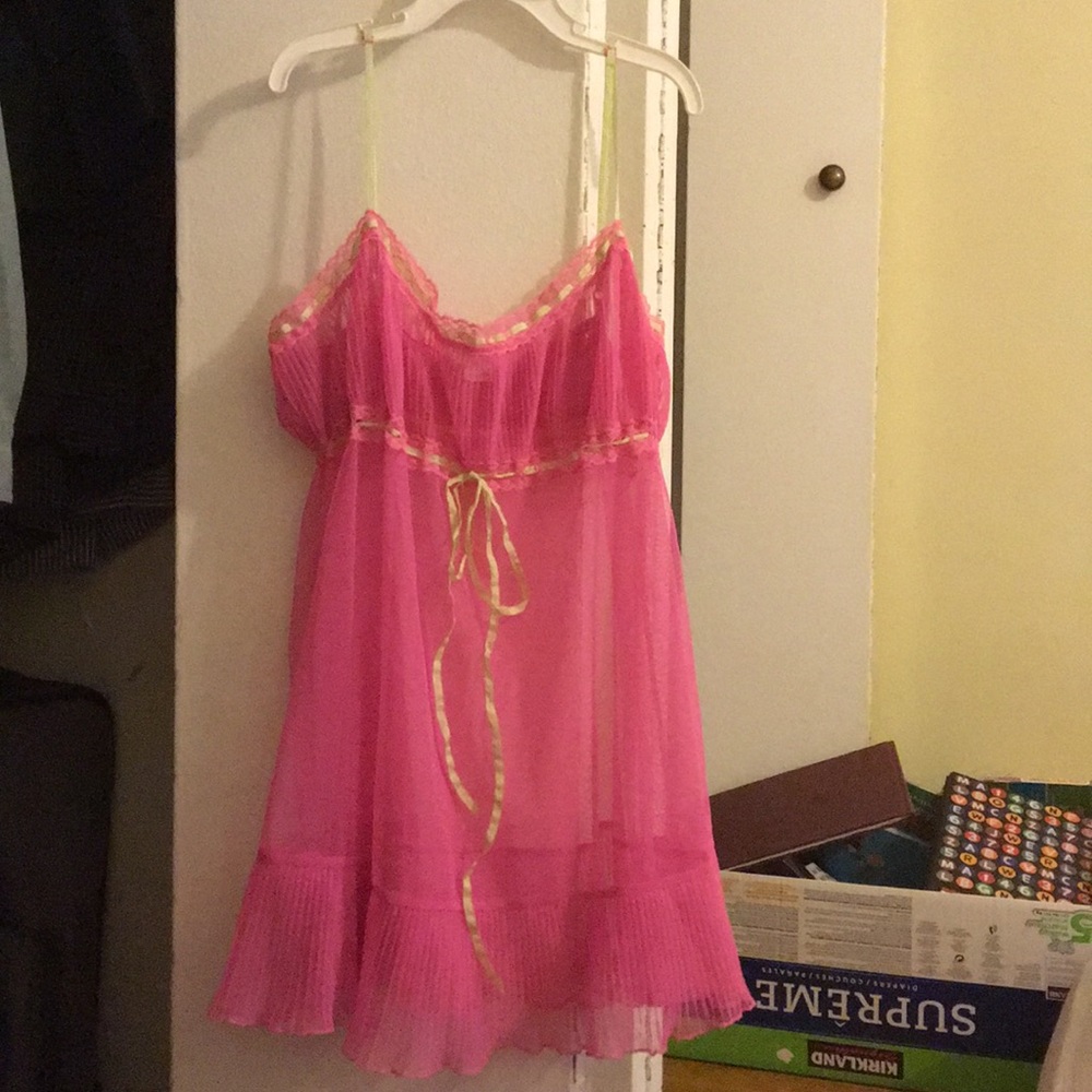 Victoria secret sexy night grown size M NWOT